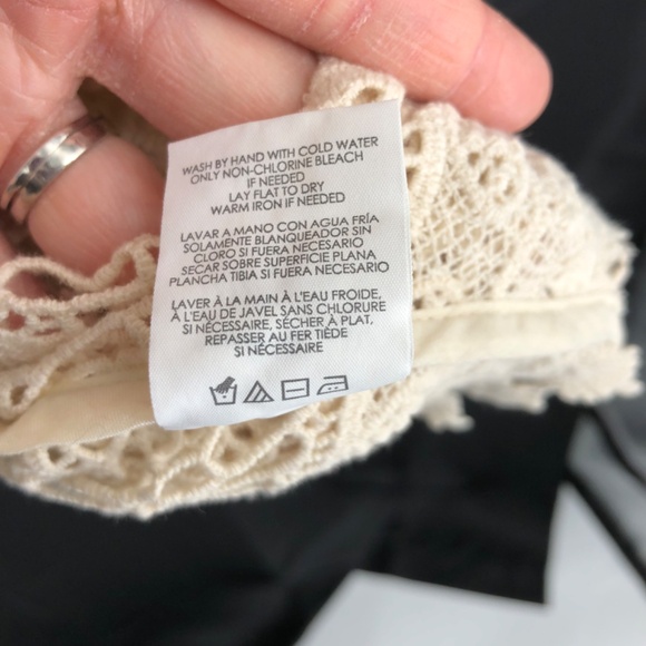 Cabi Womens Top Size Medium Cream Capri Crochet Top Oversized Sheer Boho V Beach - Picture 6 of 11